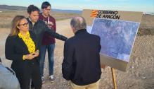Mayte Pérez visita la futura vía de acceso entre Cella y el aeropuerto de Teruel