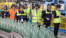 Lambán visita la empresa Verallia Spain
