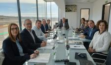 El consejero de Medio Ambiente y Turismo, Manuel Blasco, ha presidido el consejo de administración de Motorland.