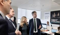 Mar Vaquero ha inaugurado este miércoles las nuevas oficinas de Inetum en Zaragoza