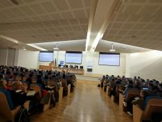 La primera de las dos sesiones iniciales ha tenido lugar en el salón de actos de la Facultad de Educación de Zaragoza.
