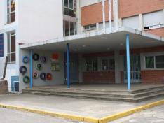 Entrada al IES Rodanas de Épila.