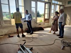 El DG, el alcalde y la concejala de Cultura del Ayuntamiento de Peraltilla han visitado las instalaciones junto al jefe de obra