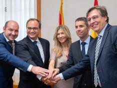 La firma ha tenido lugar en el despacho de la vicepresidenta del Gobierno de Aragón