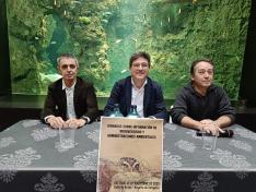 El director general de Medio Natural, Caza y Pesca, Alfonso Calvo (centro), ha abierto las jornadas sobre biodiversidad.