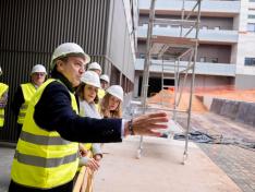 El consejero, con la alcaldesa de Teruel y la consejera de Universidades