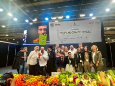 Los 15.000 euros recaudados en la subasta de las dos trufas negras de Teruel serán donadas a las víctimas de la tragedia ferroviaria de Adamuz..