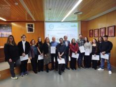 Foto de familia de los premiados por FUCI y Ecoembes