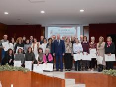 La gala ha reconocido el trabajo y la trayectoria de los docentes jubilados en la provincia y ha premiado a centros educativos y entidades.