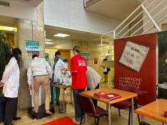 Numerosos usuarios se han acercado al puesto instalado en el Servet sobre obesidad