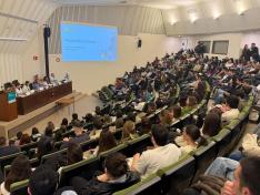 Un momento de la sesión celebrada hoy en el Hospital Universitario Miguel Servet de Zaragoza, donde se ha mostrado la oferta formativa del Sector sanitario