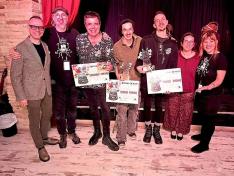 El director general de Cultura y Patrimonio Cultural, Pedro Olloqui, junto a los ganadores de la primera edición.
