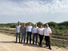 La consejera de Agricultura, Ganadería y Alimentación, Arancha Simón, durante su visita a la Comunidad de Regantes La Atalaya, en Pina de Ebro.