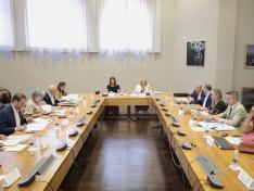 Este jueves por la mañana se ha desarrollado la comisión mixta entre la DGA y UNIZAR, en el Paraninfo