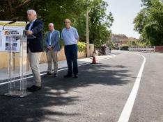 Octavio López ha inaugurado el nuevo puente de Calamocha, en presencia del alcalde Manuel Rando y el director general de Carreteras e Infraestructuras, Miguel Ángel Arminio.