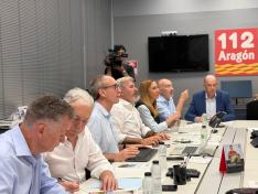 El presidente de Aragón, Jorge Azcón, y la secretaria general de Protección Civil y Emergencias, Virginia Barcones, a su lado, han asistido a la reunión del CECOPI.