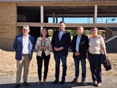 Visita del vicepresidente Nolasco a Castelserás, junto al alcalde Santiago Anglés y el resto de autoridades