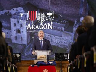 El presidente Jorge Azcón ha participado en el acto de clausura del 75 aniversario de la Real Hermandad de San Juan de la Peña.
