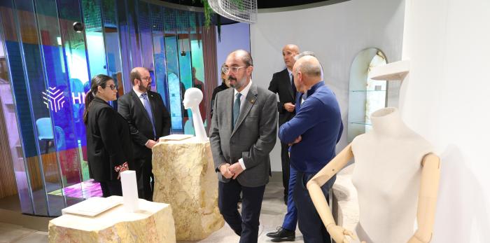 Lambán visita a la empresa HMY YUDIGAR de Cariñena