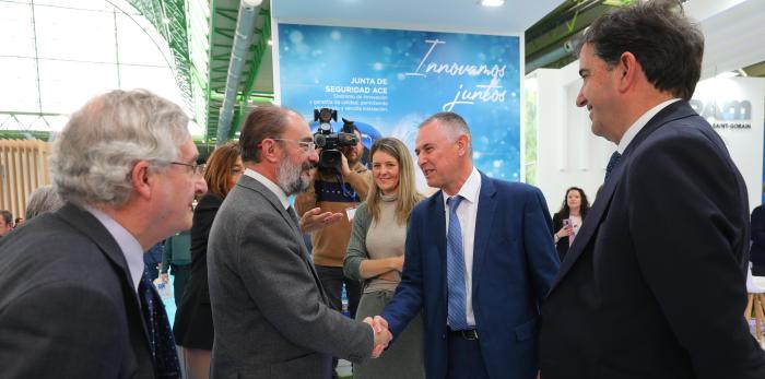 El Presidente de Aragón asiste a SMAGUA