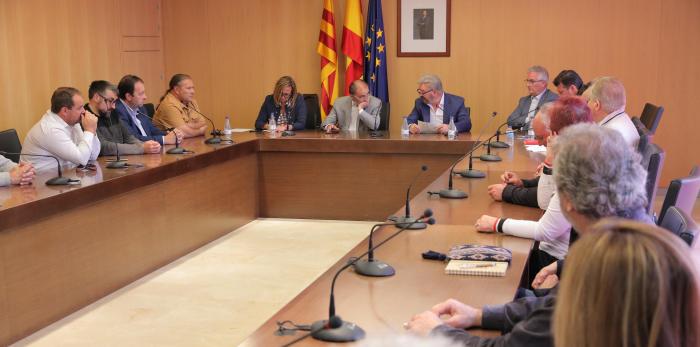 Lambán se reúne con representantes de los grupos Leader de Aragón