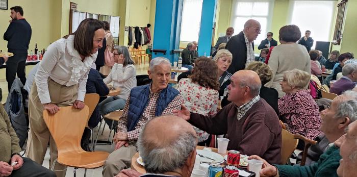 La visita a Calatayud ha incluido el Ayuntamiento, la Casa de Juventud, el centro de día para mayores y el centro ocupacional