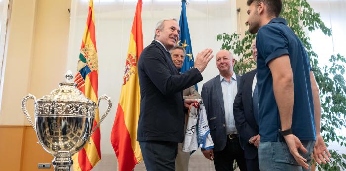 El presidente Azcón recibe al Wanapix Sala 10