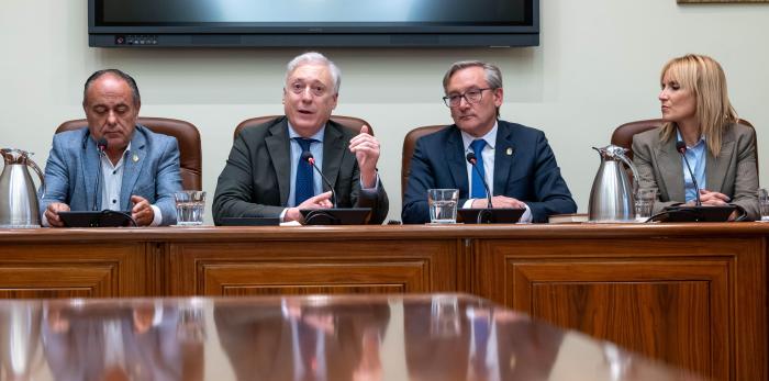 Octavio López asiste a la presentación del Plan de Vivienda de la Diputación Provincial de Teruel