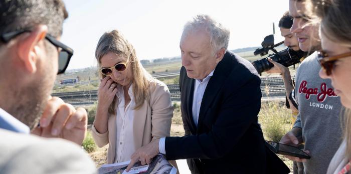 El consejero de Fomento, Vivienda, Logística y Cohesión Territorial del Gobierno aragonés, Octavio López, presenta el proyecto del nuevo acceso a la Plataforma Logística de Zaragoza (PLAZA) por su parte norte.