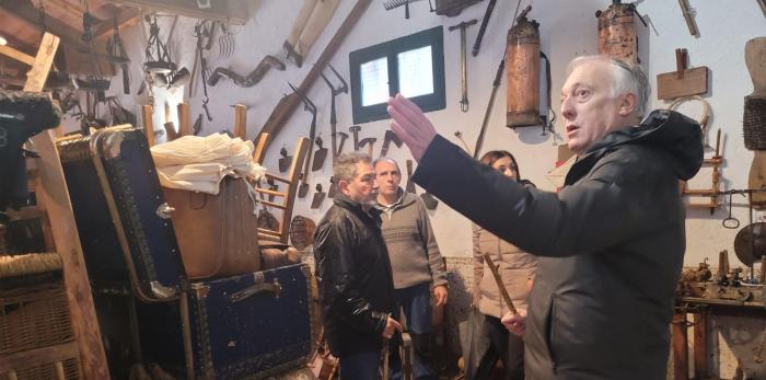 Octavio López traslada el apoyo del Gobierno de Aragón para reparar los daños de la DANA en Cimballa.