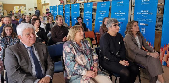 Entrega del reconocimiento de Unicef al IES Avempace como centro educativo referente en derechos de la infancia.