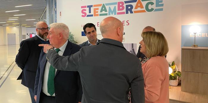 Tomasa Hernández y Carlos Gimeno han inaugurado la sede en Zaragoza del proyecto europeo STEAMbrace