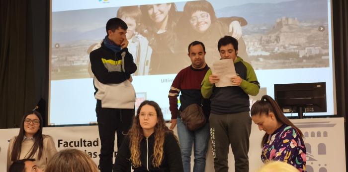 A la presentación del proyecto ha asistido la directora general de Igualdad de Oportunidades, María Victoria Alquézar