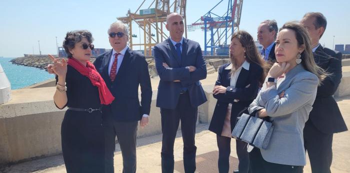 Visita a las instalaciones del Puerto de Valencia.