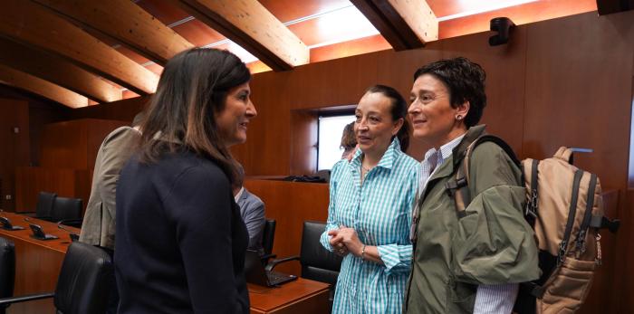Este martes la Consejera ha comparecido para hablar sobre dependencia en la comisión de Bienestar Social y Familia