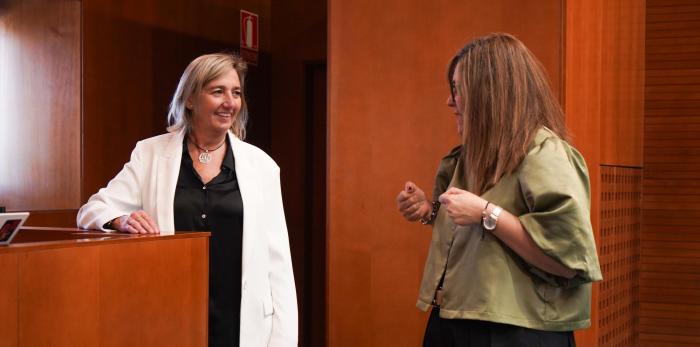 La DG de Familia, Infancia y Natalidad ha comparecido este martes en la comisión de las Cortes