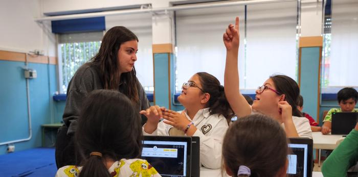 Una docena de chicos y chicas del CEIP Torre Ramona están mejorando sus habilidades digitales al amparo del proyecto CODI