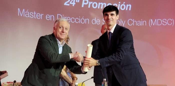 Octavio López ha participado en la entrega de diplomas y ha clausurado la ceremonia.