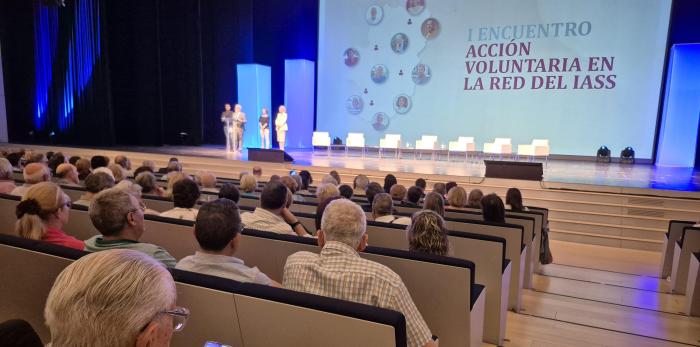 Voluntarios de las tres provincias se han dado cita en el I Encuentro de Acción Voluntaria de la red de hogares del IASS