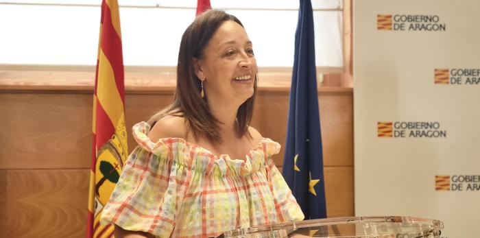 Tanto la consejera Susín como el resto de firmantes han destacado la importancia de este convenio para los jóvenes aragoneses