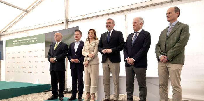 Acto de primera piedra de 608 viviendas públicas en Zaragoza.