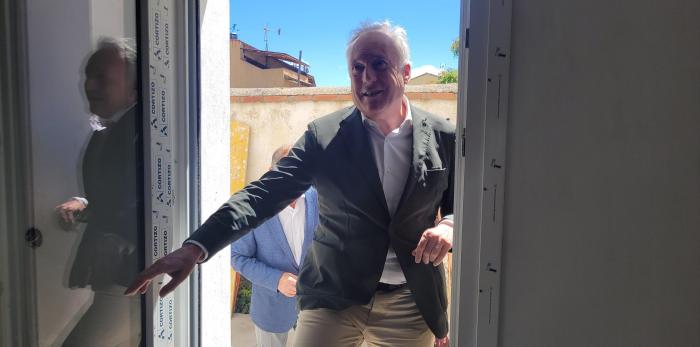 Octavio López, la directora general de Administración Local, Marina Sevilla, y el director general de Urbanismo, Carmelo Bosque, han visitado hoy Langa del Castillo.