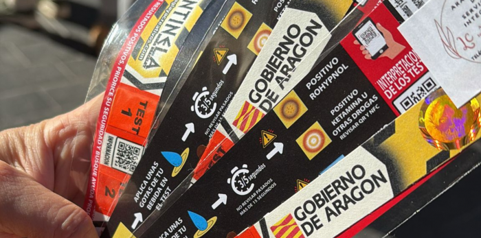 Durante esta mañana se han repartido un total de 978 pulseras entre jóvenes de Tarazona