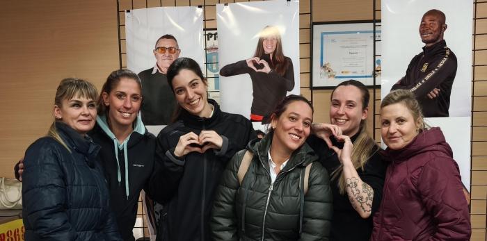 Muchos de los protagonistas de la muestra y varios vecinos de Pastriz han estado presentes en la inauguración de Semblanzas