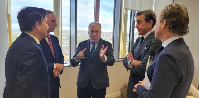 Octavio López ha visitado el nuevo centro territorial de KPMG en Expo.