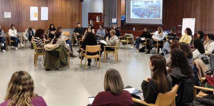 Medio centenar de profesionales se han dado cita en la última jornada de los CuidArte