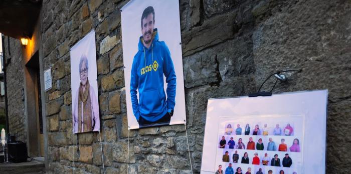 La consejera Susín ha estado acompañada por la directora general de Igualdad de Oportunidades, María Victoria Alquézar, y por el alcalde del municipio, José María Jiménez