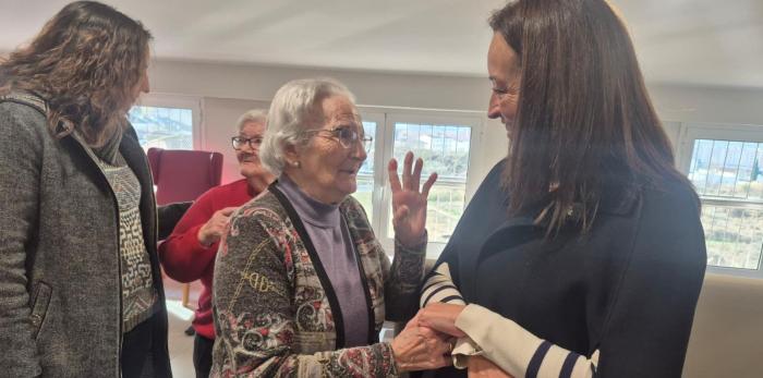 Susín ha visitado las instalaciones del recurso para mayores de Monzón, que fue ampliado en marzo del presente ejercicio