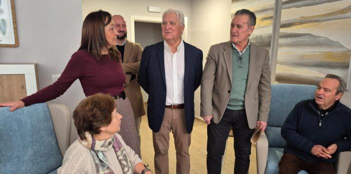 Este miércoles la consejera Susín ha visitado la Casa del Mayor de Peraltilla, en Huesca