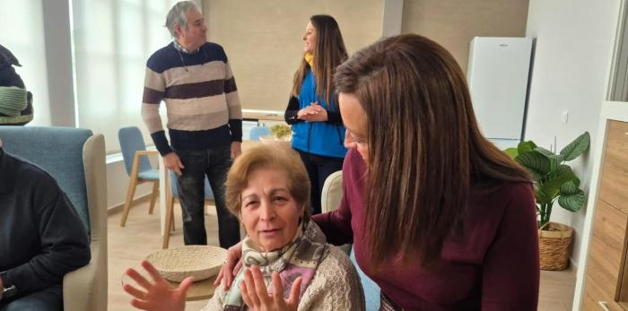 Este miércoles la consejera Susín ha visitado la Casa del Mayor de Peraltilla, en Huesca